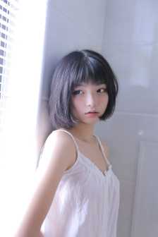 年幼的嫂子