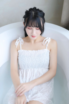 妈妈先是拒绝后是迎合的句子